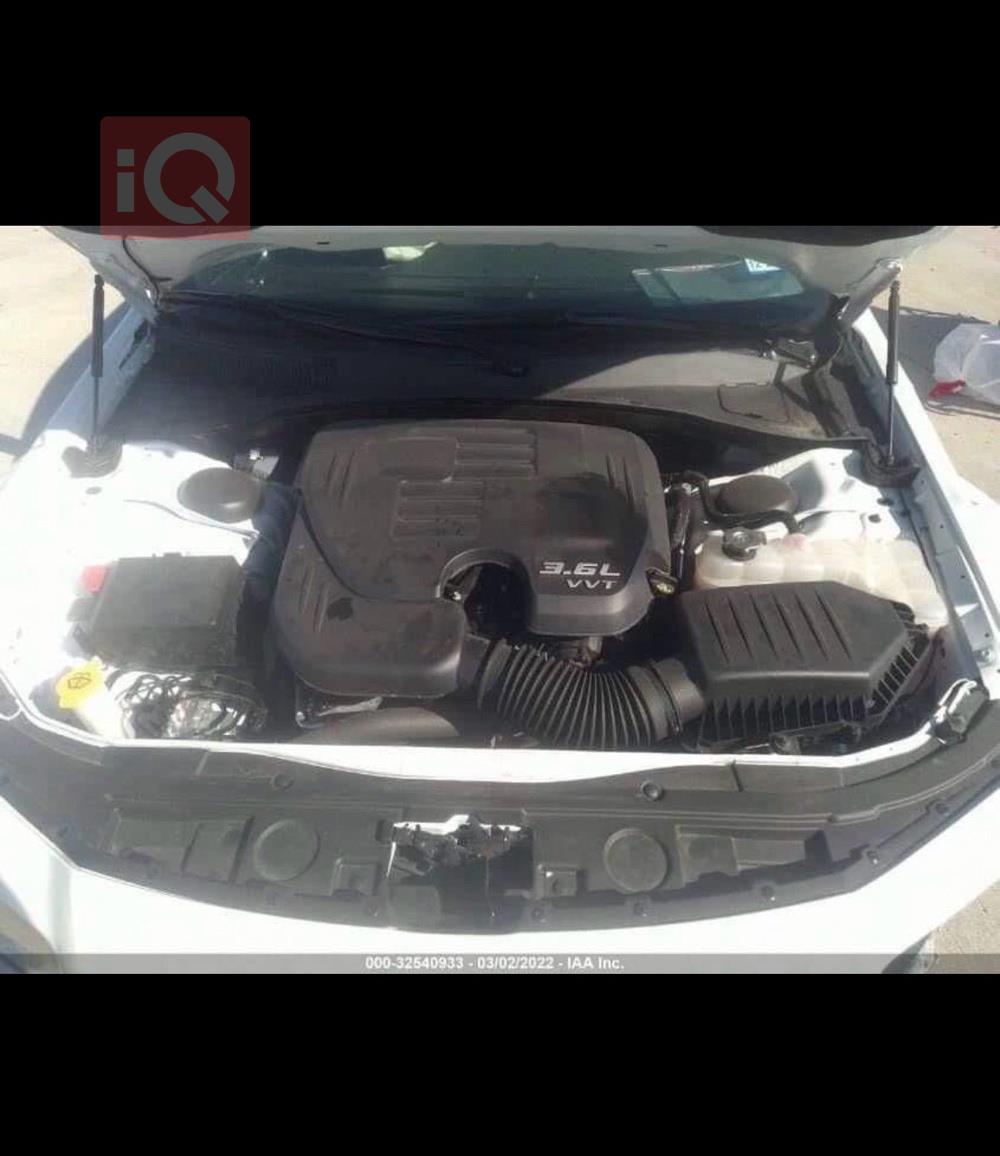 کرایسلەر 300